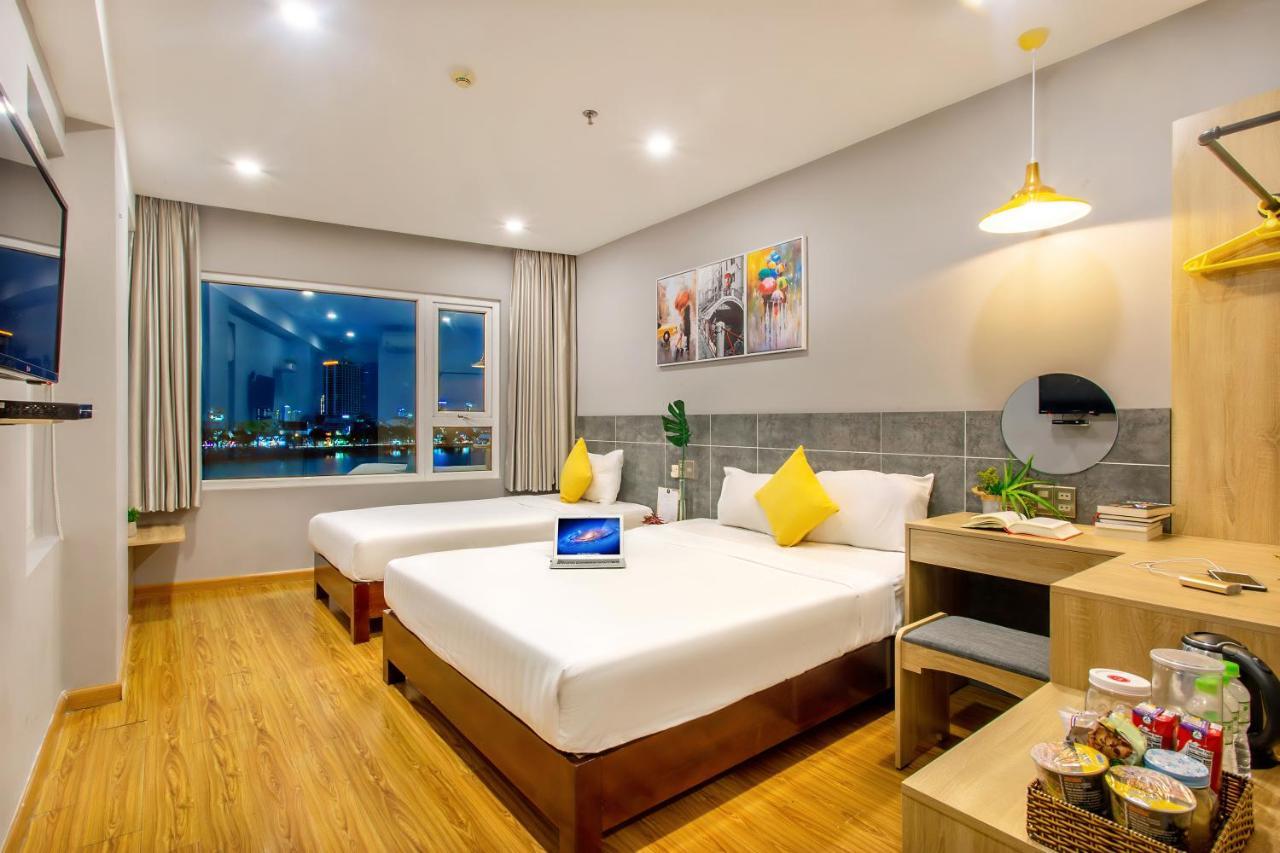 Happy Day Riverside Hotel & Spa Danang By Haviland Exteriör bild